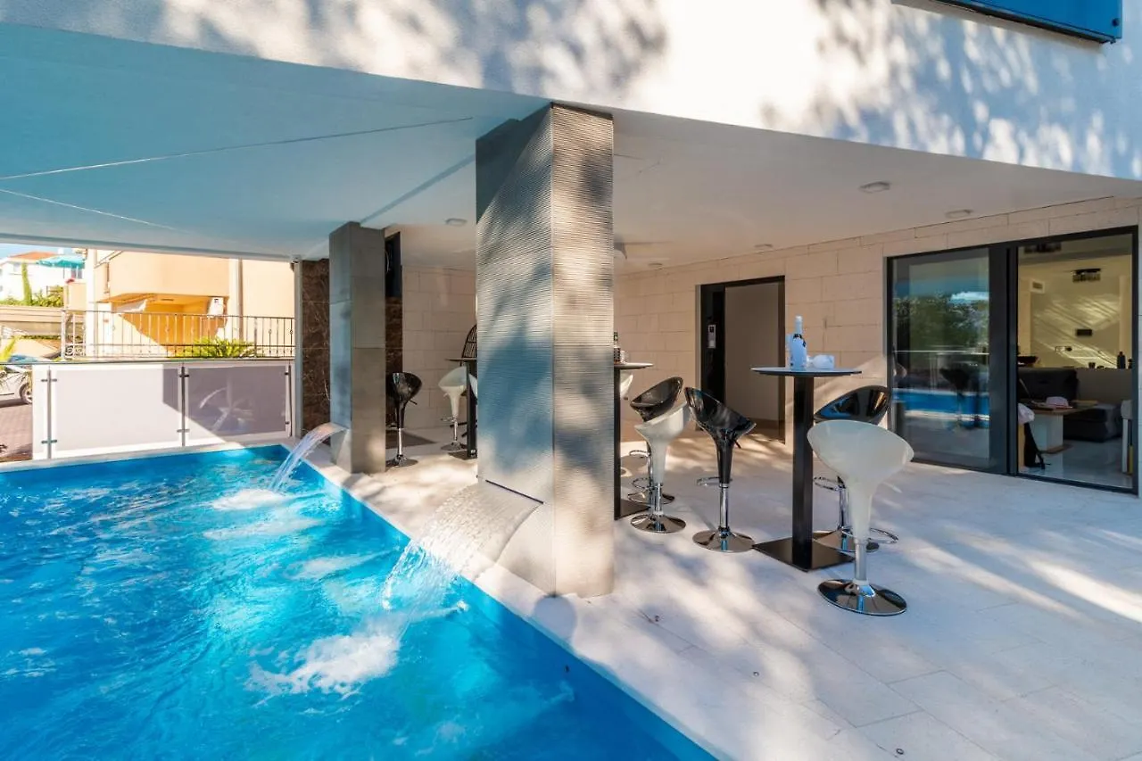 Villa Valentina With Pool Trogir Apartment