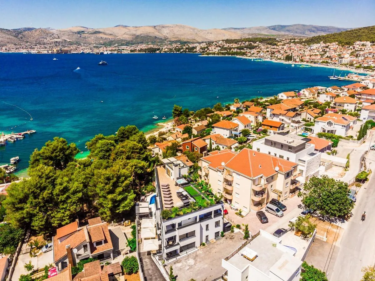 Apartment Villa Valentina With Pool Trogir