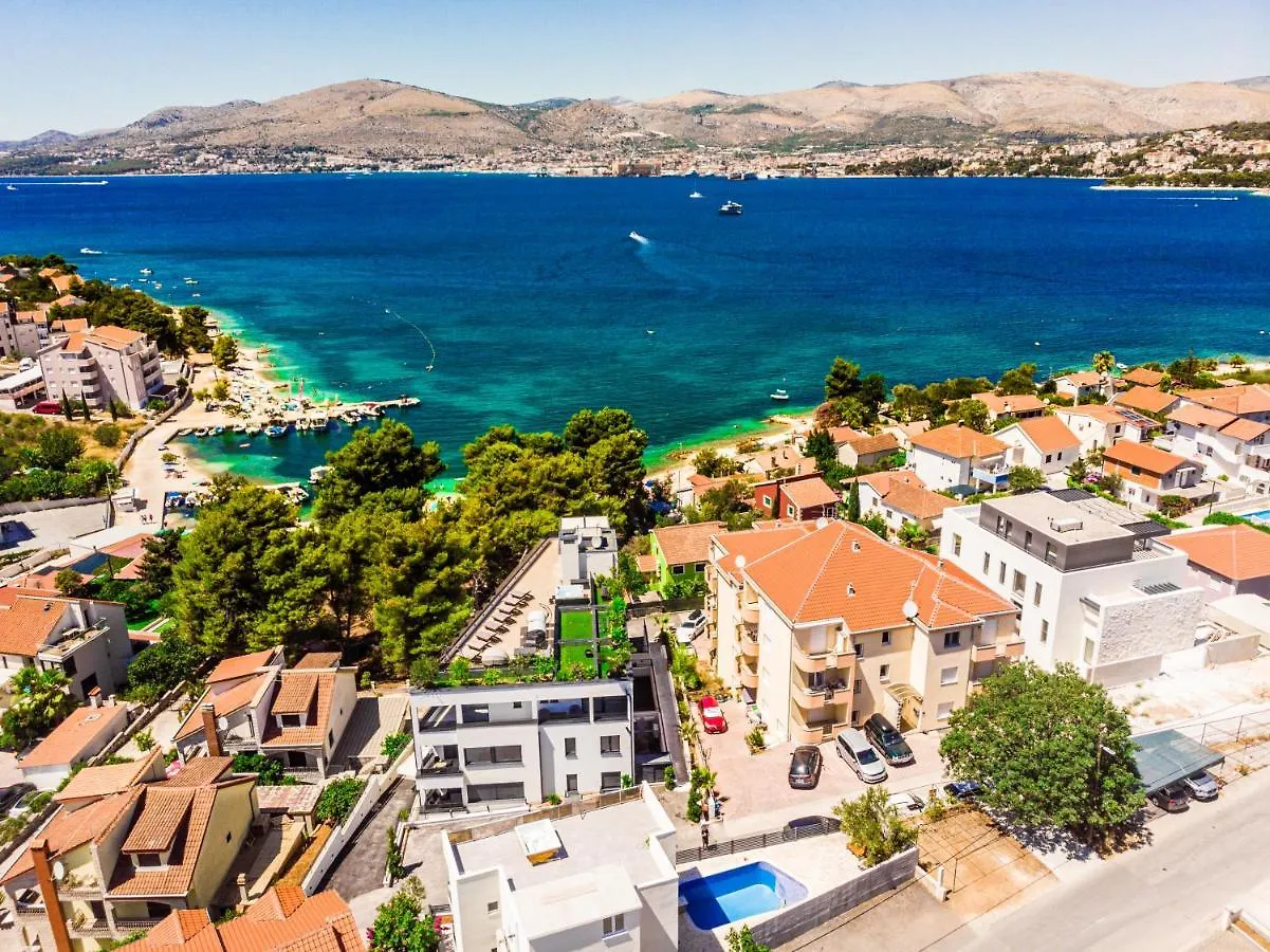 Apartment Villa Valentina With Pool Trogir Kroatien