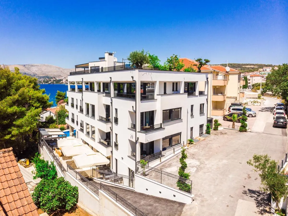 Villa Valentina With Pool Trogir 0*,  Kroatien