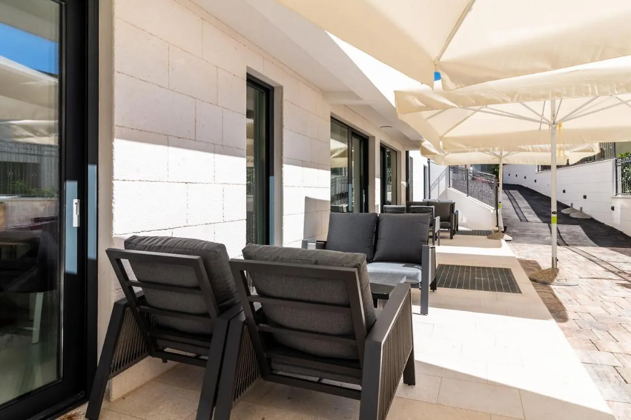 Villa Valentina With Pool Trogir 0*,  Kroatien